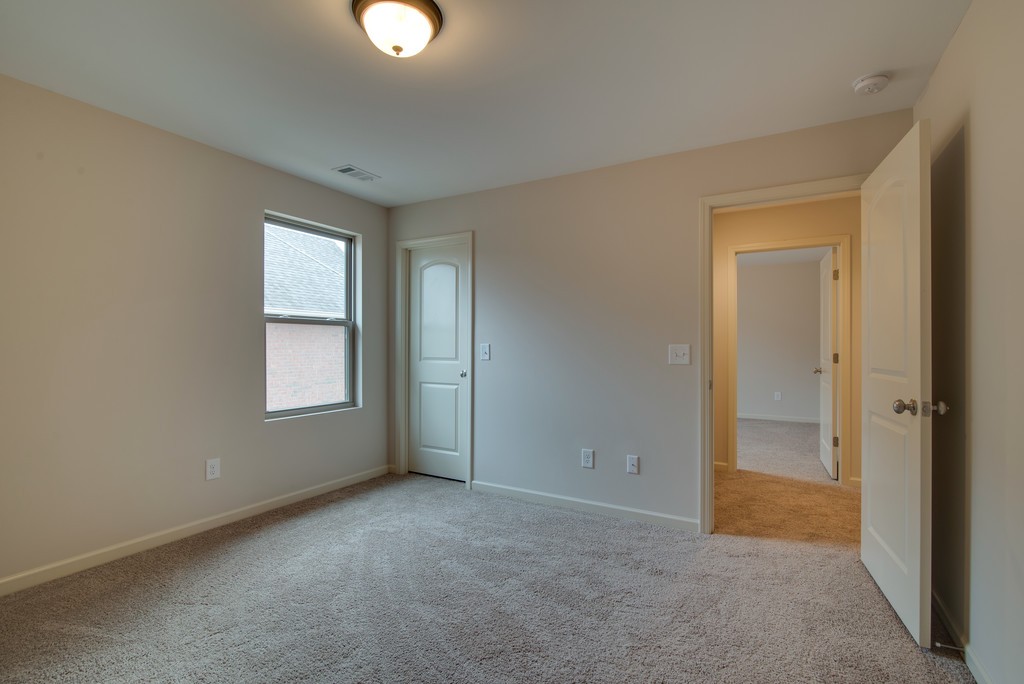 402 Zephyr Cove Lebanon TN 37087
