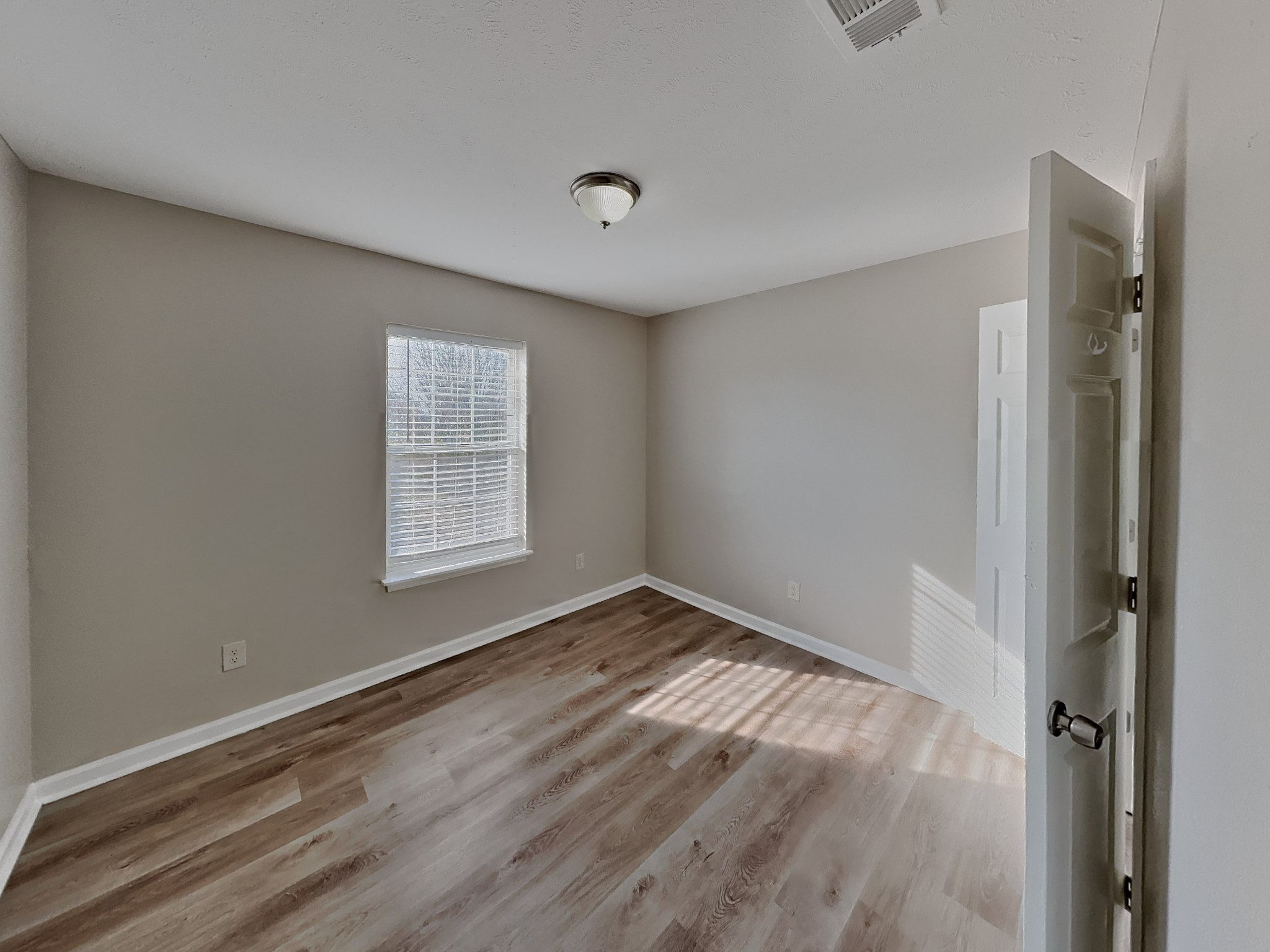 673 Mable Drive La Vergne TN 37086