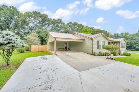 107 Hickory Drive Huntland TN 37345