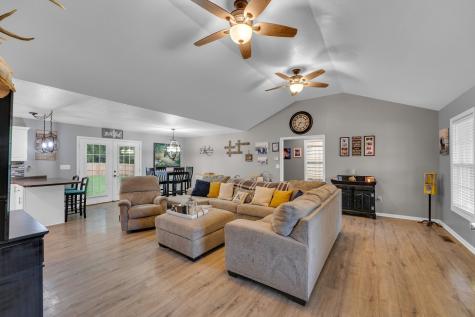 107 Hickory Drive Huntland TN 37345