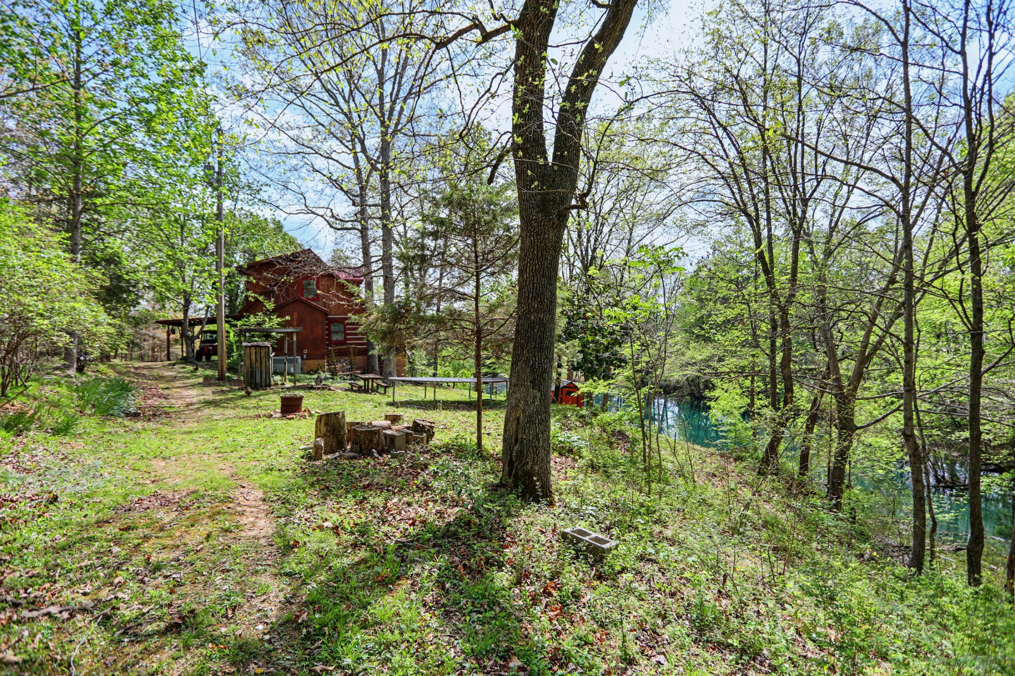418 Portland Road White House TN 37188