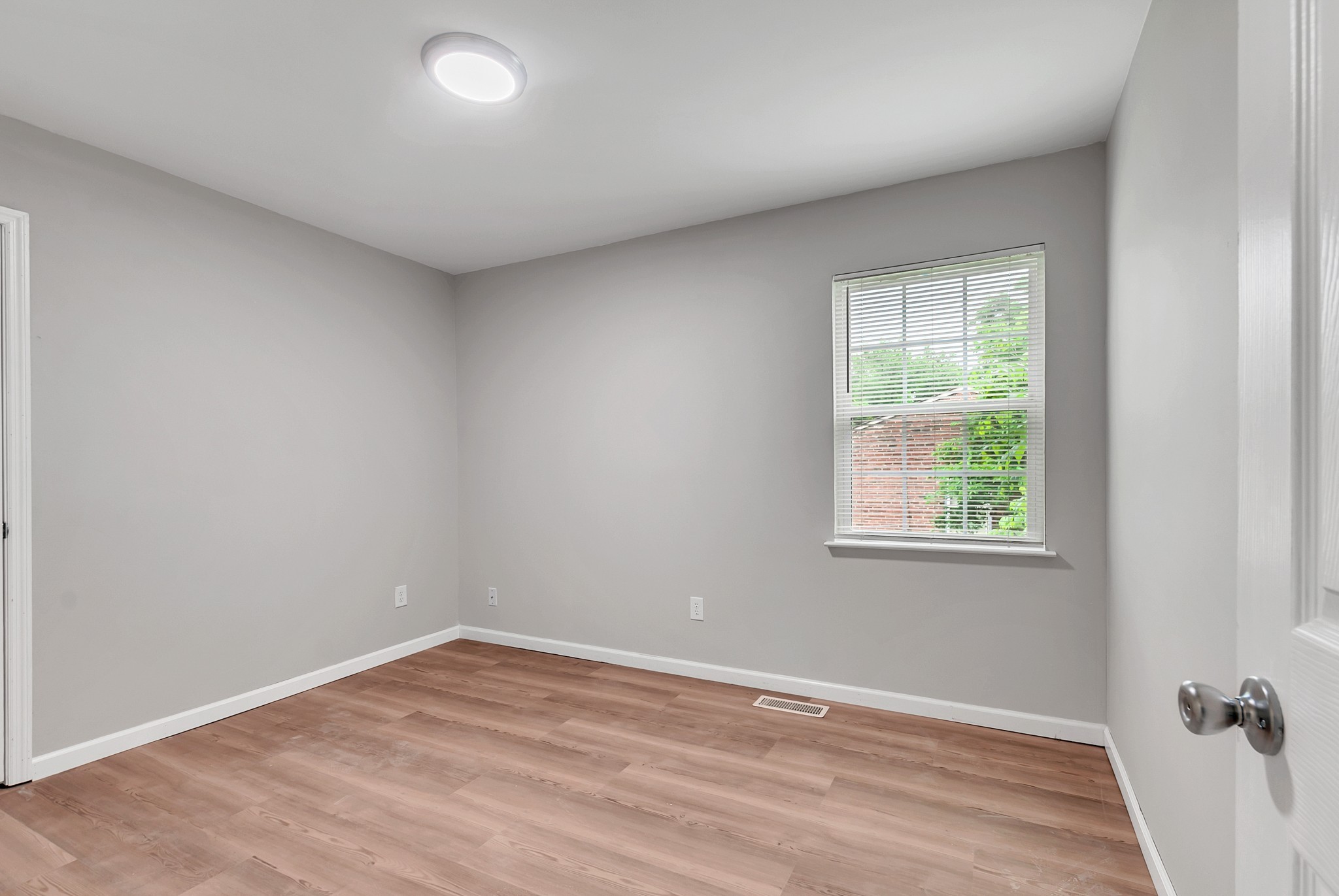 606 W 4th Street Columbia TN 38401