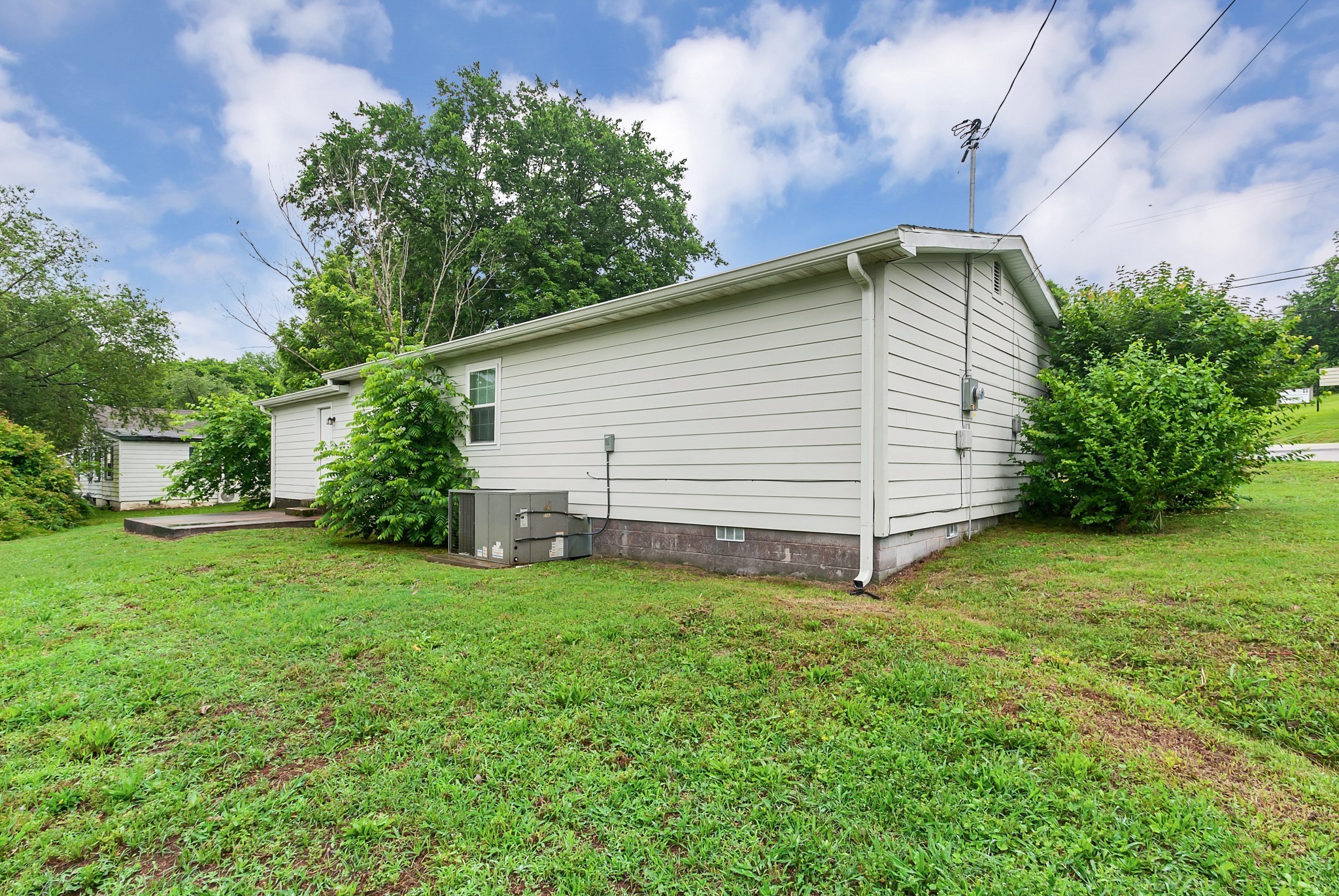 606 W 4th Street Columbia TN 38401