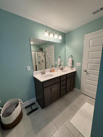 1055 Emery Bay Circle Hendersonville TN 37075