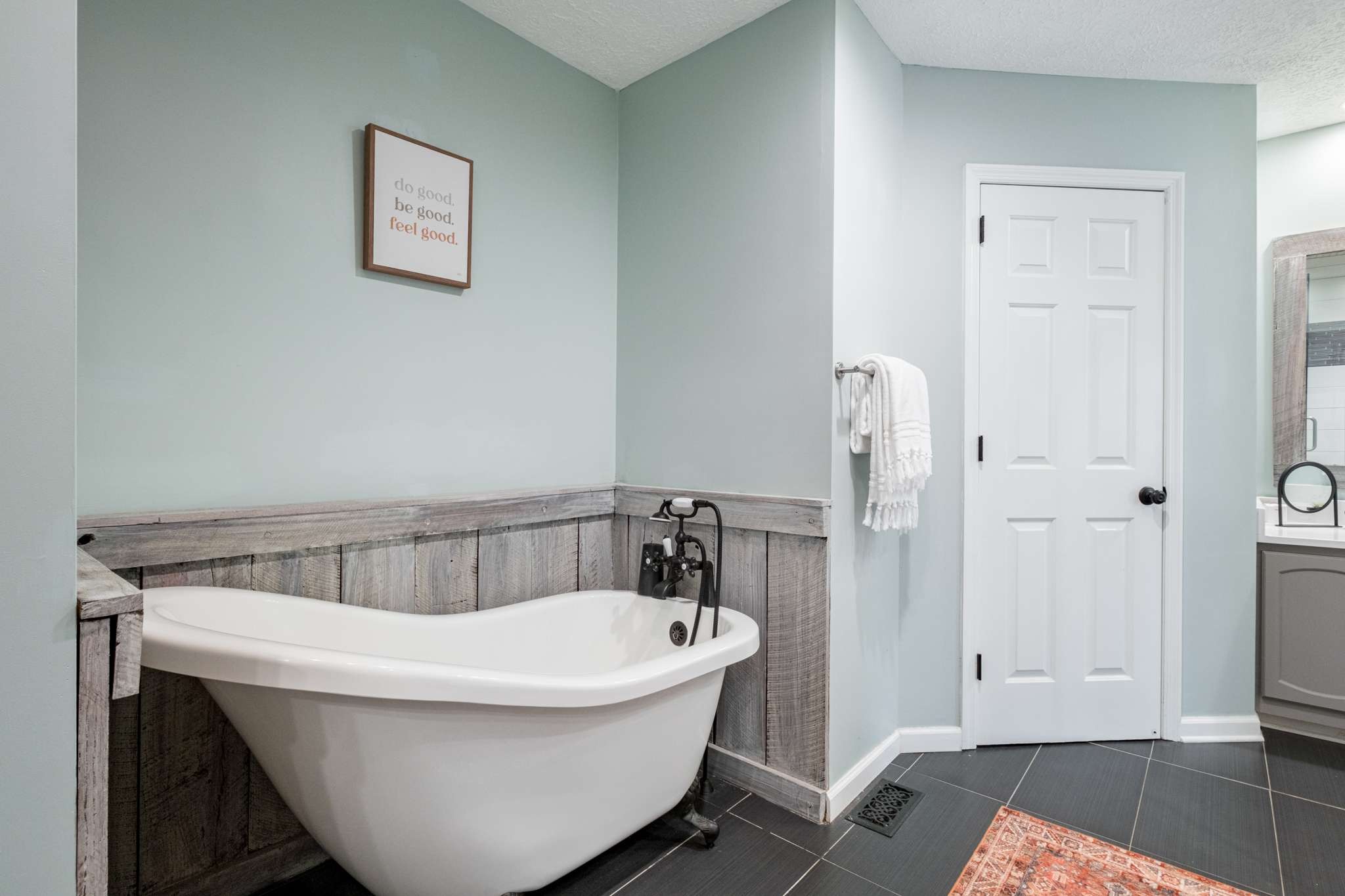 5911 Old Harding Pike Nashville TN 37205