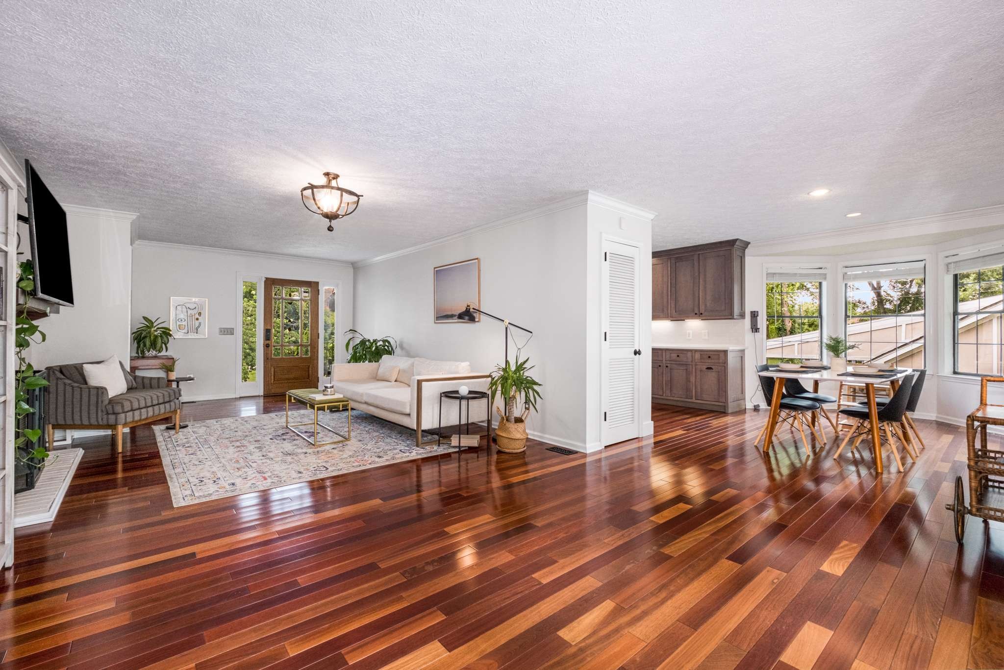 5911 Old Harding Pike Nashville TN 37205