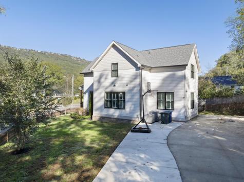 5685 Lee Avenue Chattanooga TN 37409