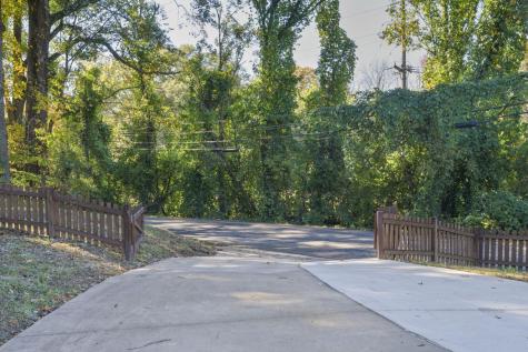 5685 Lee Avenue Chattanooga TN 37409