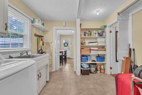 2055 Lovers Lane Hopkinsville KY 42240