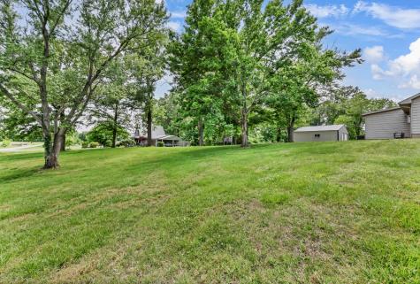 2055 Lovers Lane Hopkinsville KY 42240