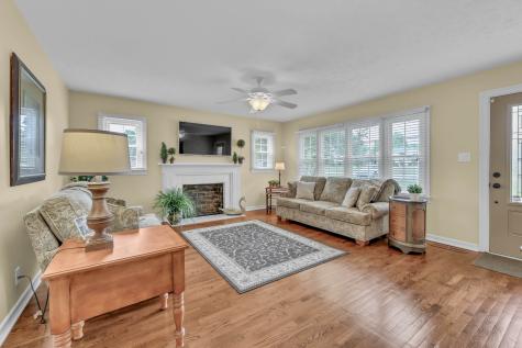 2055 Lovers Lane Hopkinsville KY 42240
