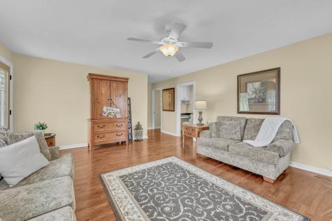 2055 Lovers Lane Hopkinsville KY 42240