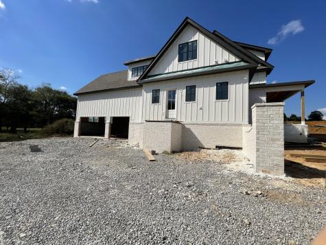 2396 Darks Mill Road Columbia TN 38401