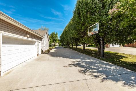 402 Cedar Brook Drive White House TN 37188