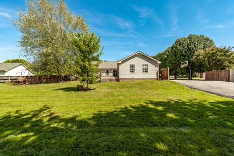 402 Cedar Brook Drive White House TN 37188