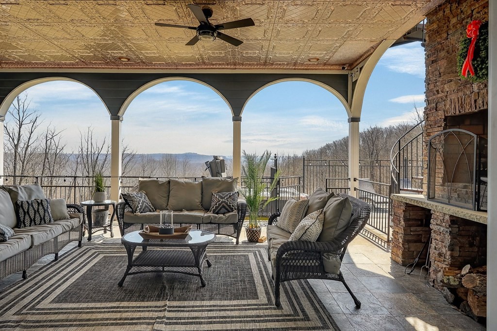 5715 Pleasant Ridge Road Sparta TN 38583