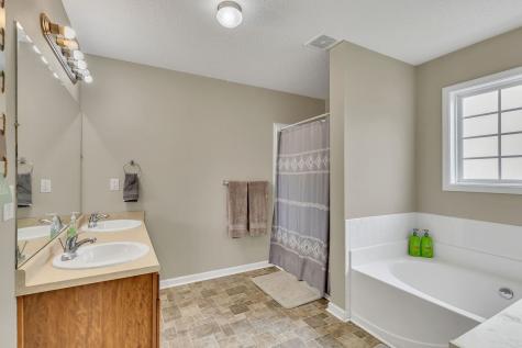 2222 Allen Griffey Road Clarksville TN 37042