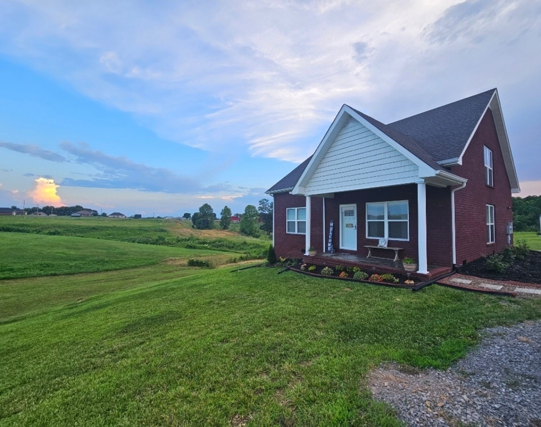 91 David Lane Lafayette TN 37083