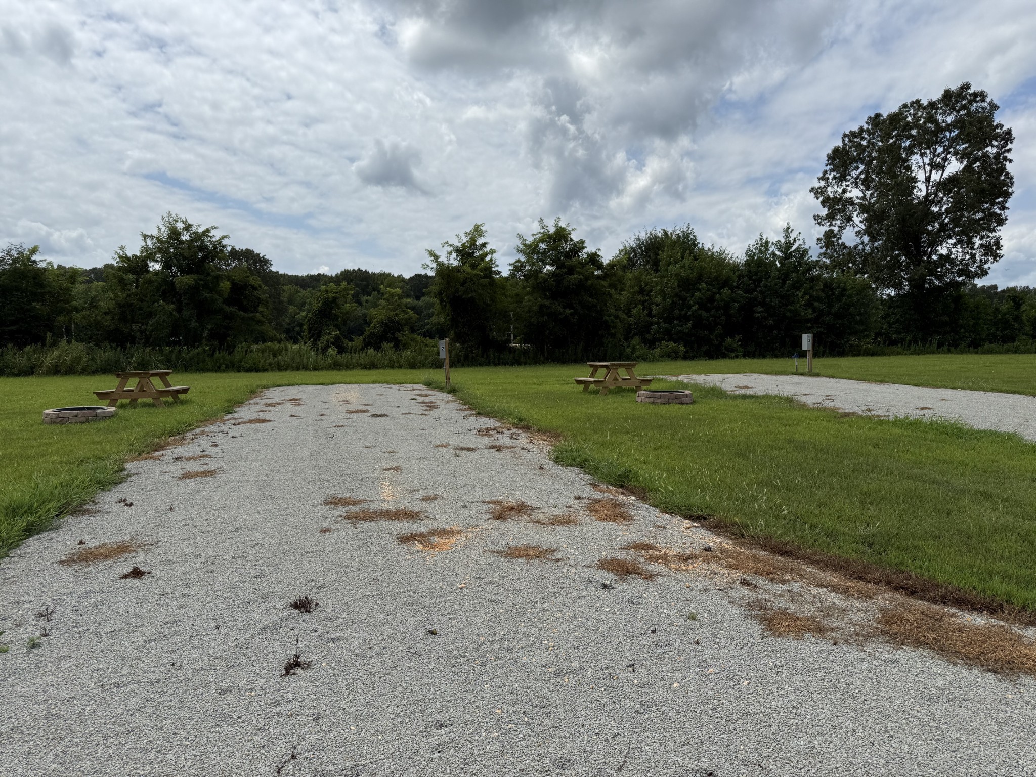 212 S River Front Drive Clifton TN 38425