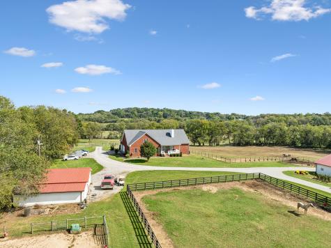 1112 Allisona Road Eagleville TN 37060