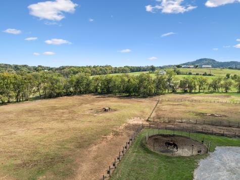 1112 Allisona Road Eagleville TN 37060