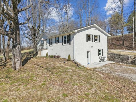 2938 Williamsport Pike Columbia TN 38401