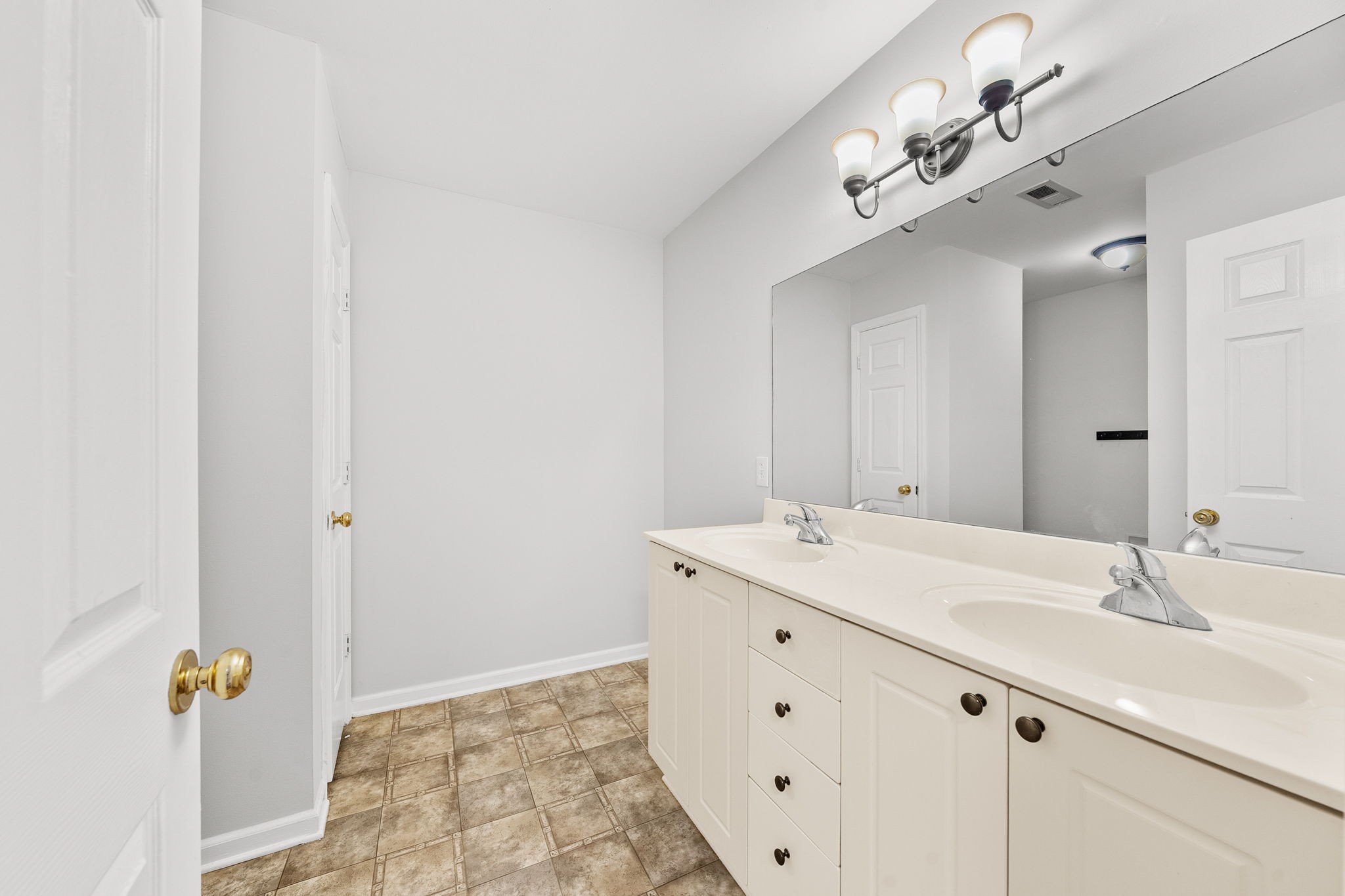 2121 Highway 12, S Ashland City TN 37015