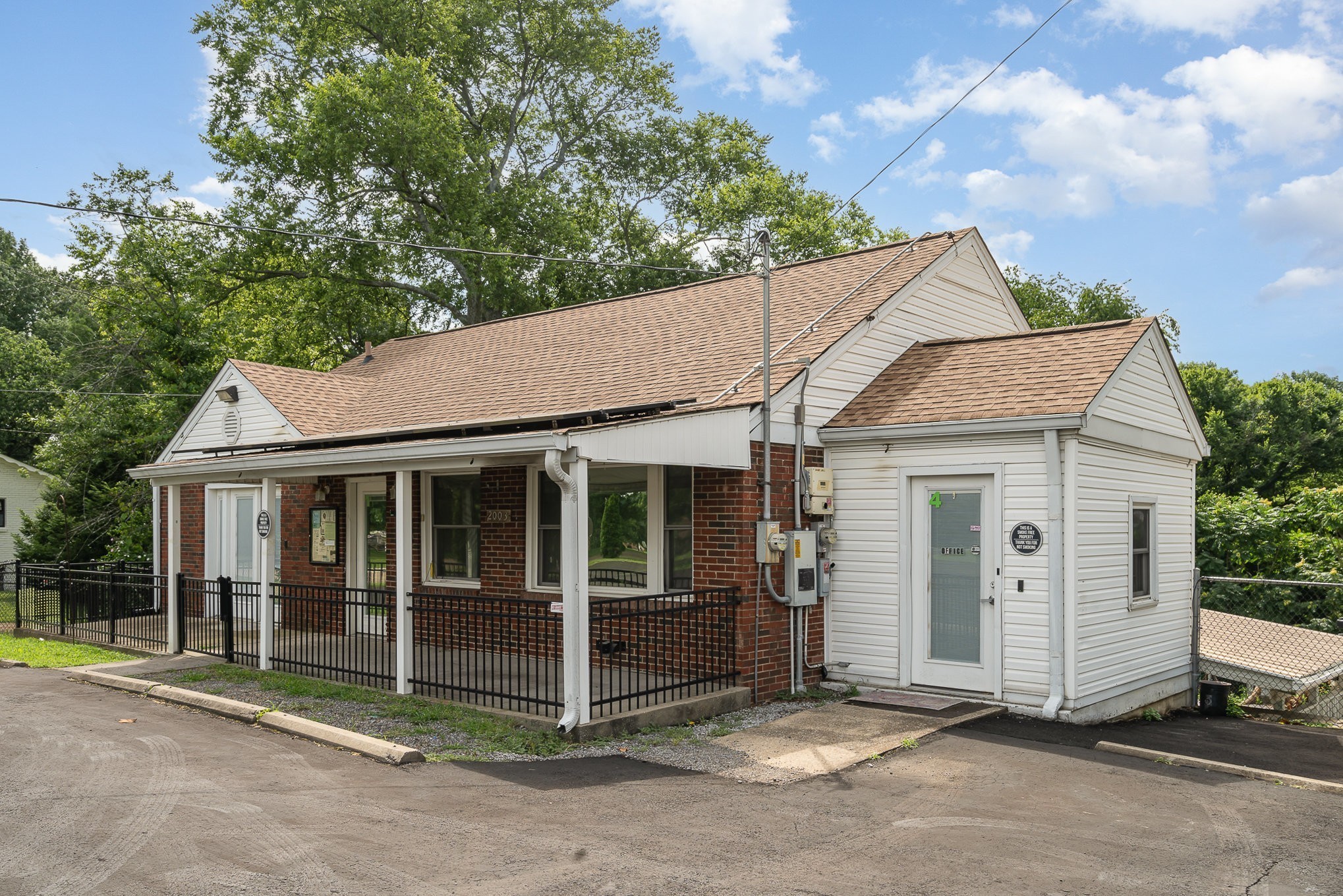 2003 Lebanon Pike Nashville TN 37210