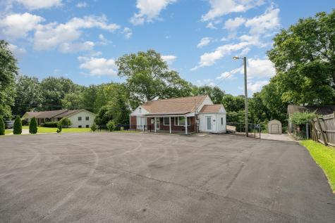 2003 Lebanon Pike Nashville TN 37210