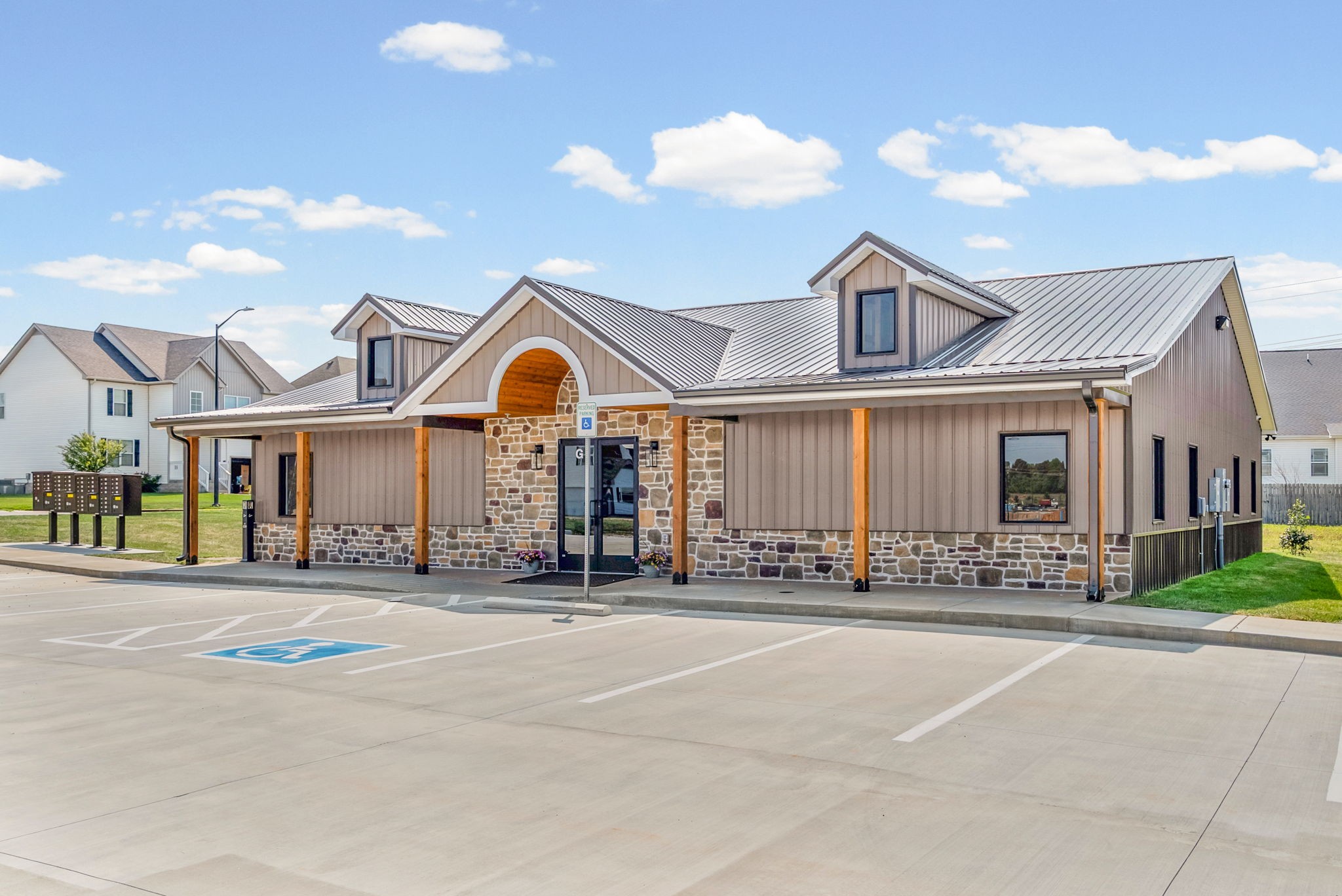 2510 Pea Ridge Road Building G 105 Clarksville TN 37040