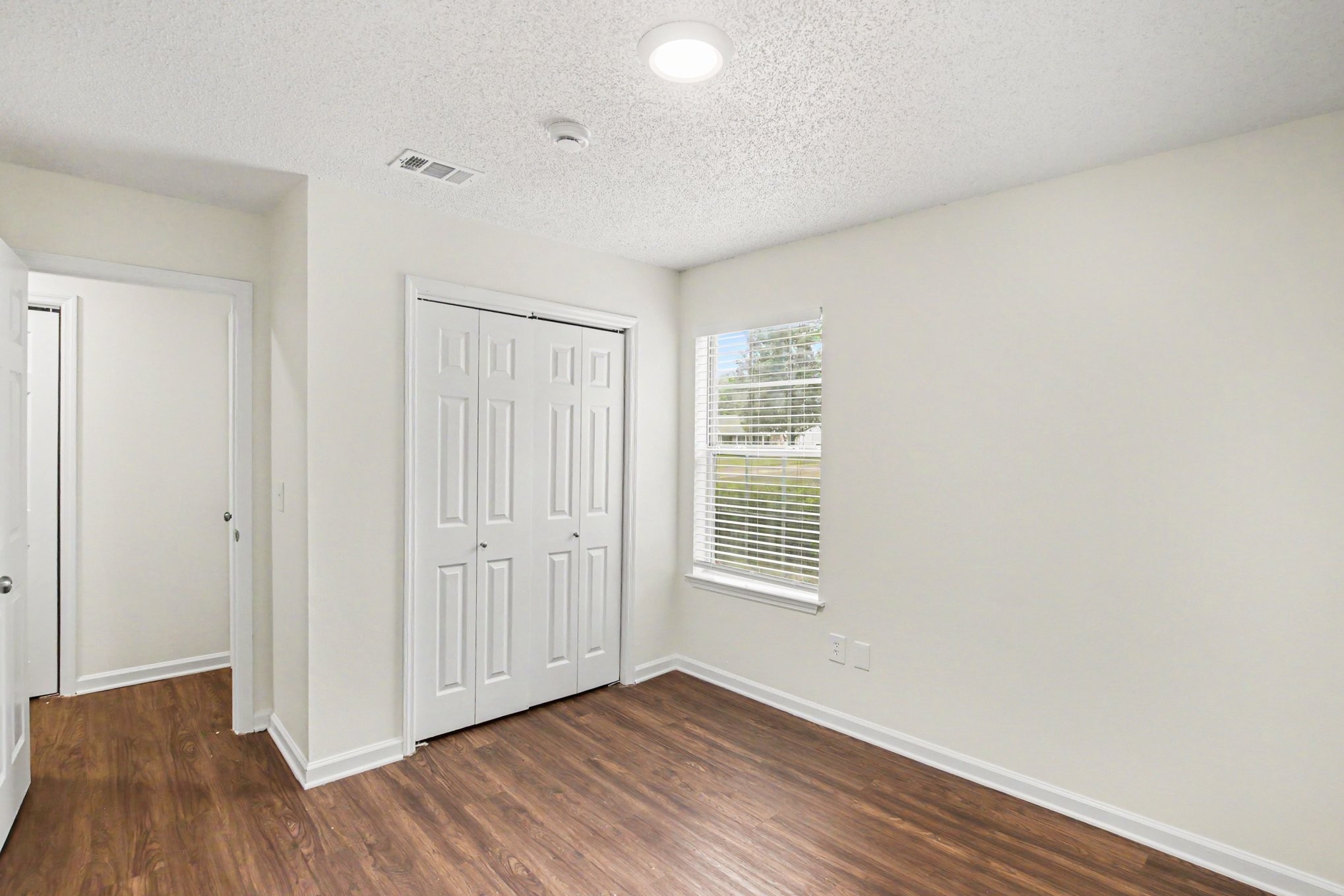 203 Blue Lake Lane La Vergne TN 37086