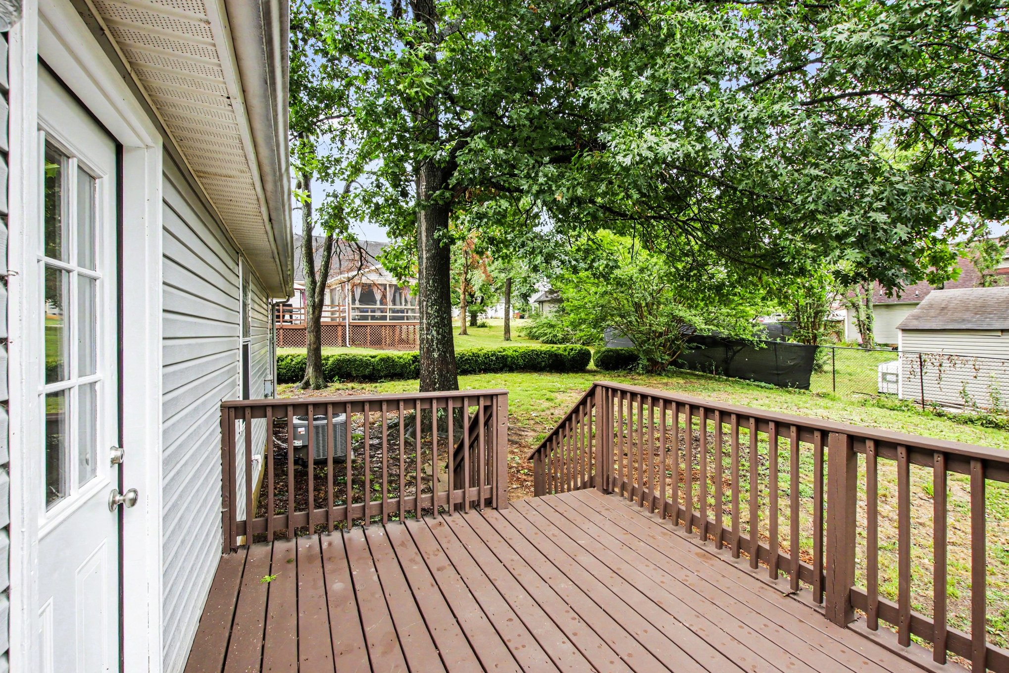 203 Blue Lake Lane La Vergne TN 37086