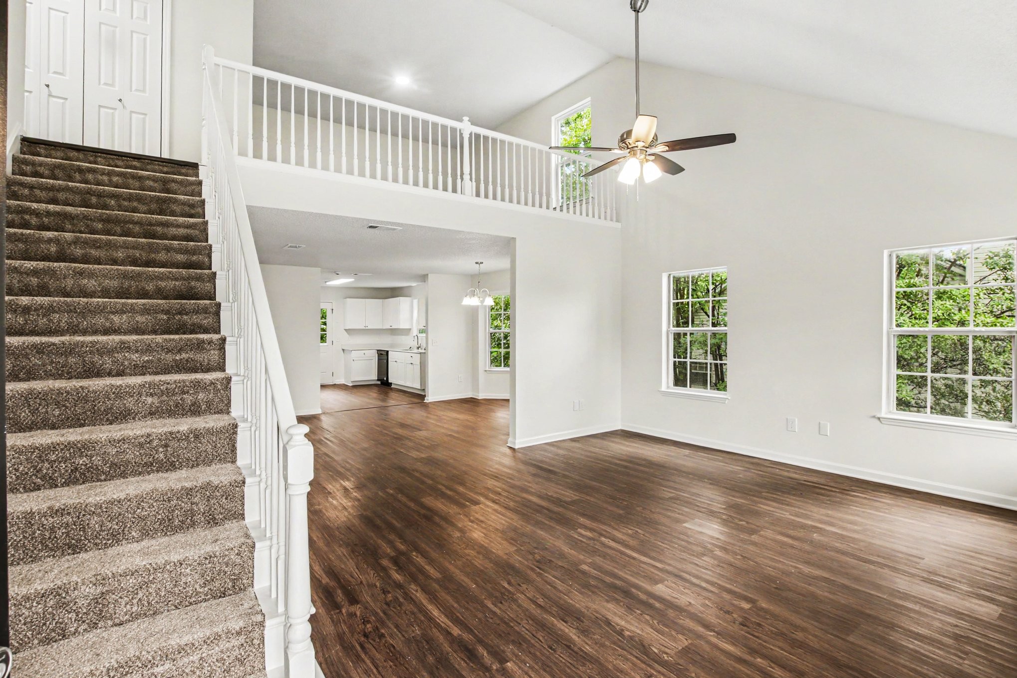 203 Blue Lake Lane La Vergne TN 37086