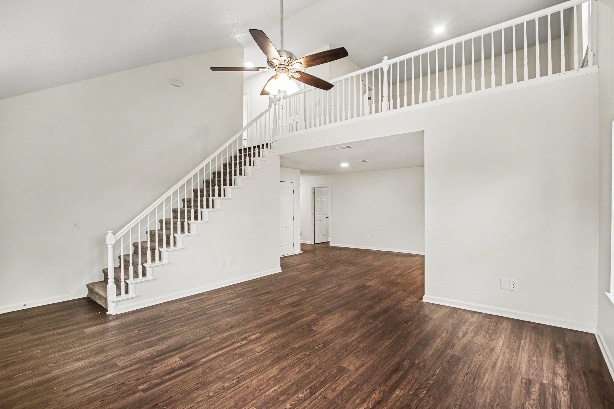 203 Blue Lake Lane La Vergne TN 37086