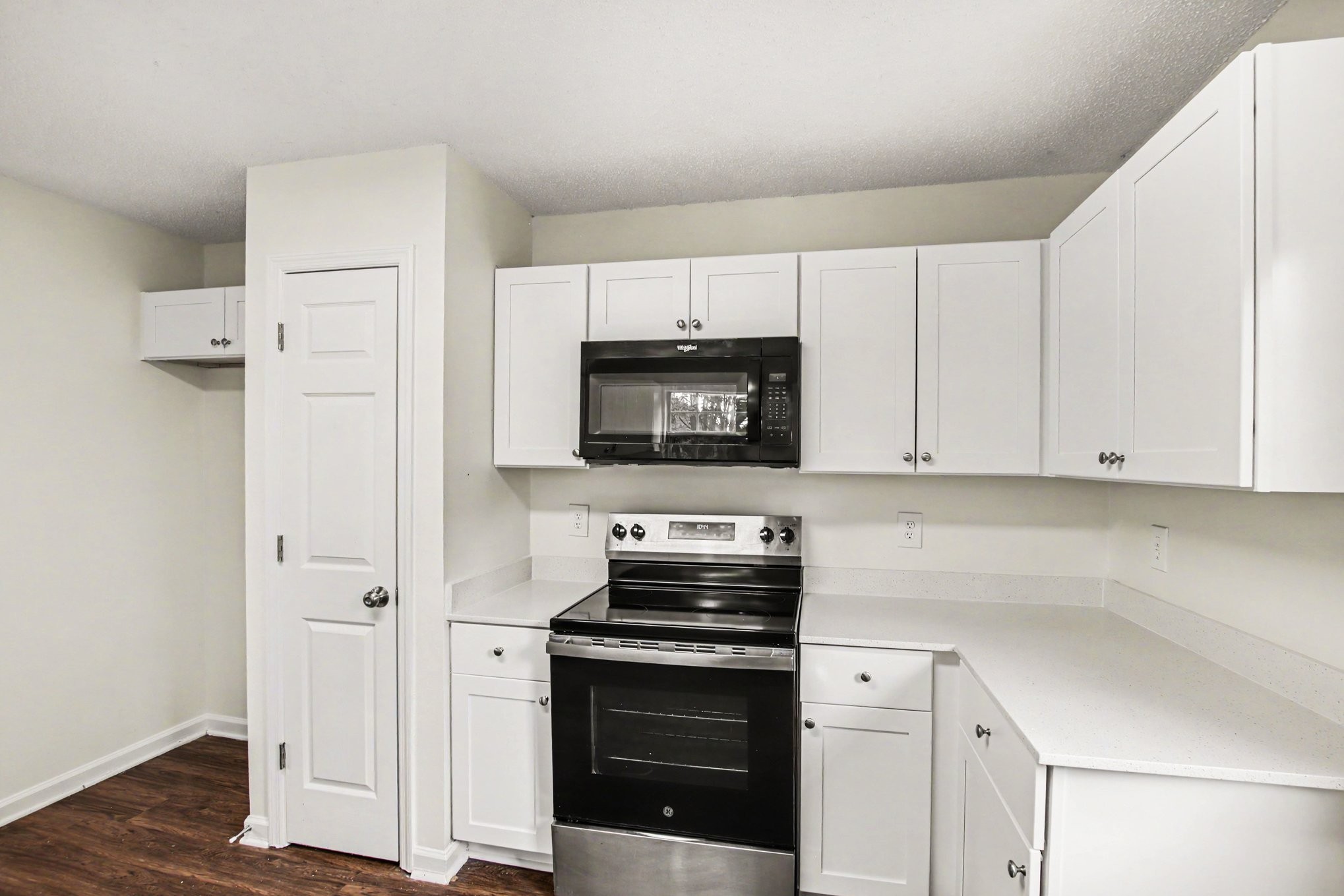 203 Blue Lake Lane La Vergne TN 37086