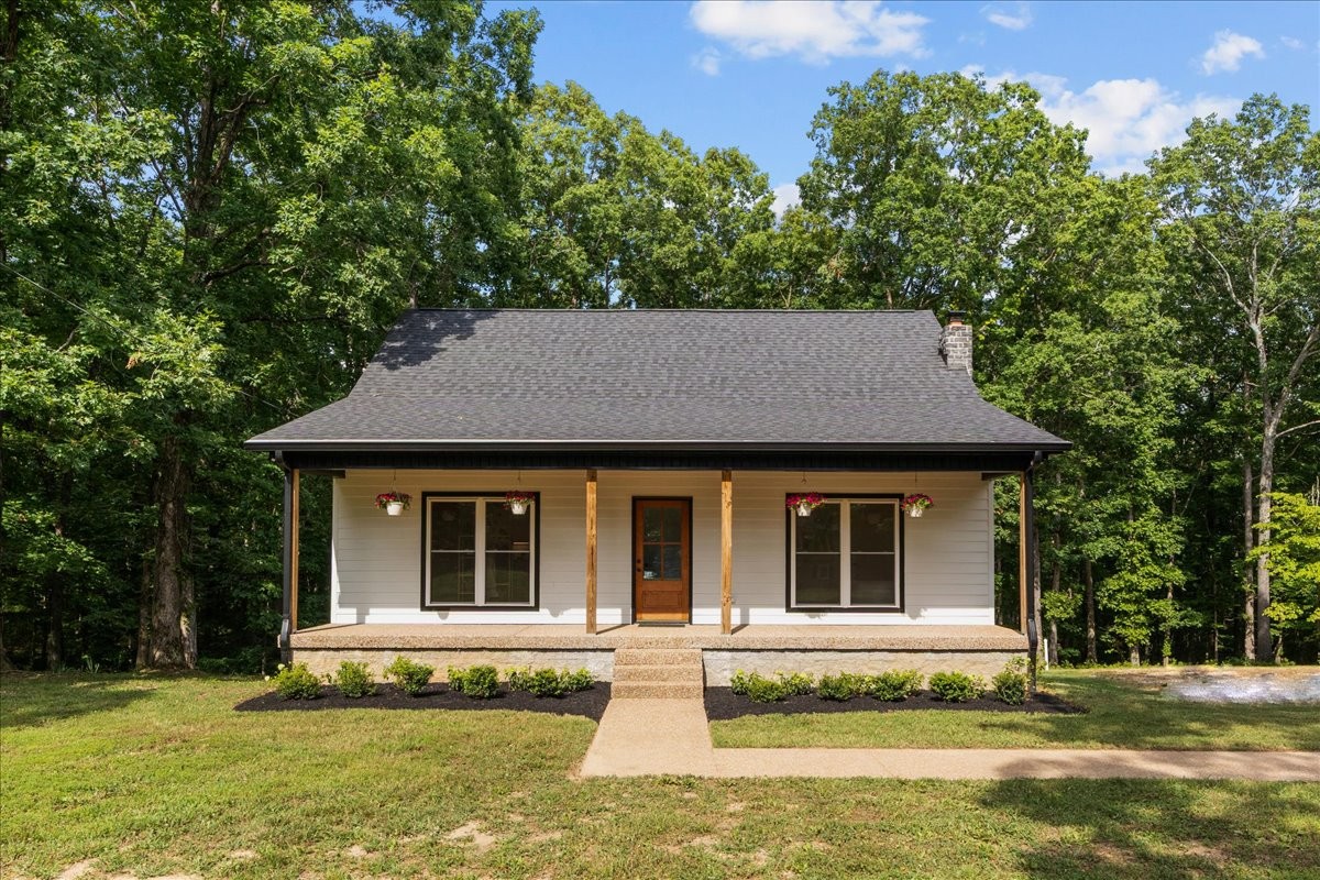 6717 Pilot Drive Lyles TN 37098