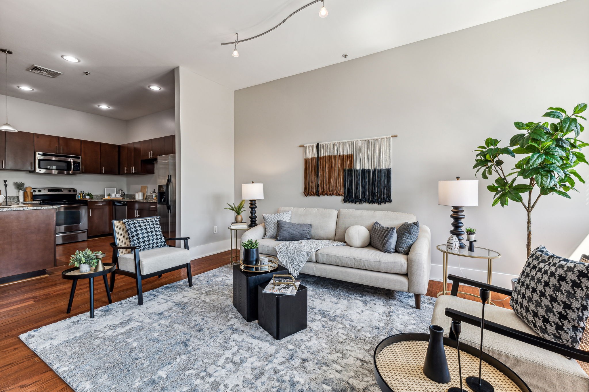 2201 8th Ave, S Nashville TN 37204