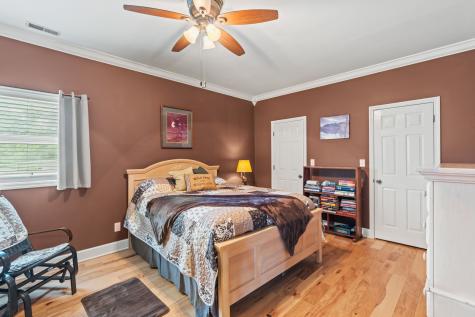 137 Lake Shore Boulevard Coalmont TN 37313