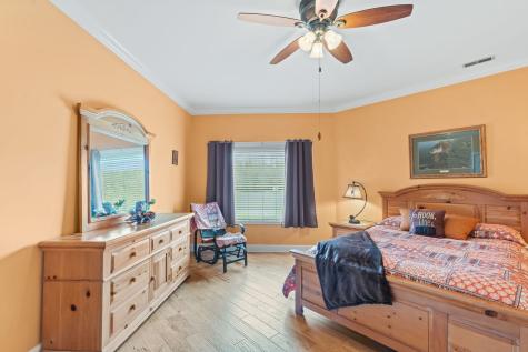 137 Lake Shore Boulevard Coalmont TN 37313