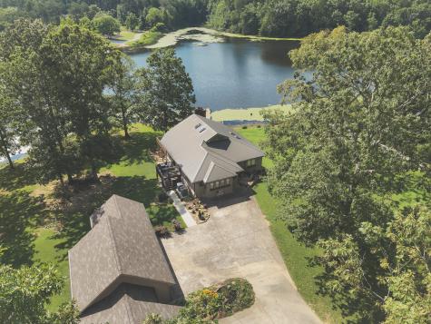 137 Lake Shore Boulevard Coalmont TN 37313