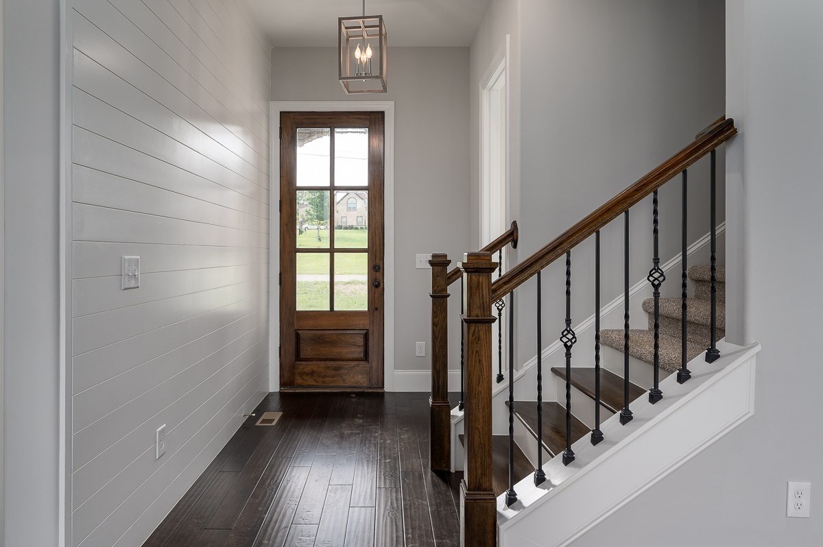 958 Hunters Lane Springfield TN 37172