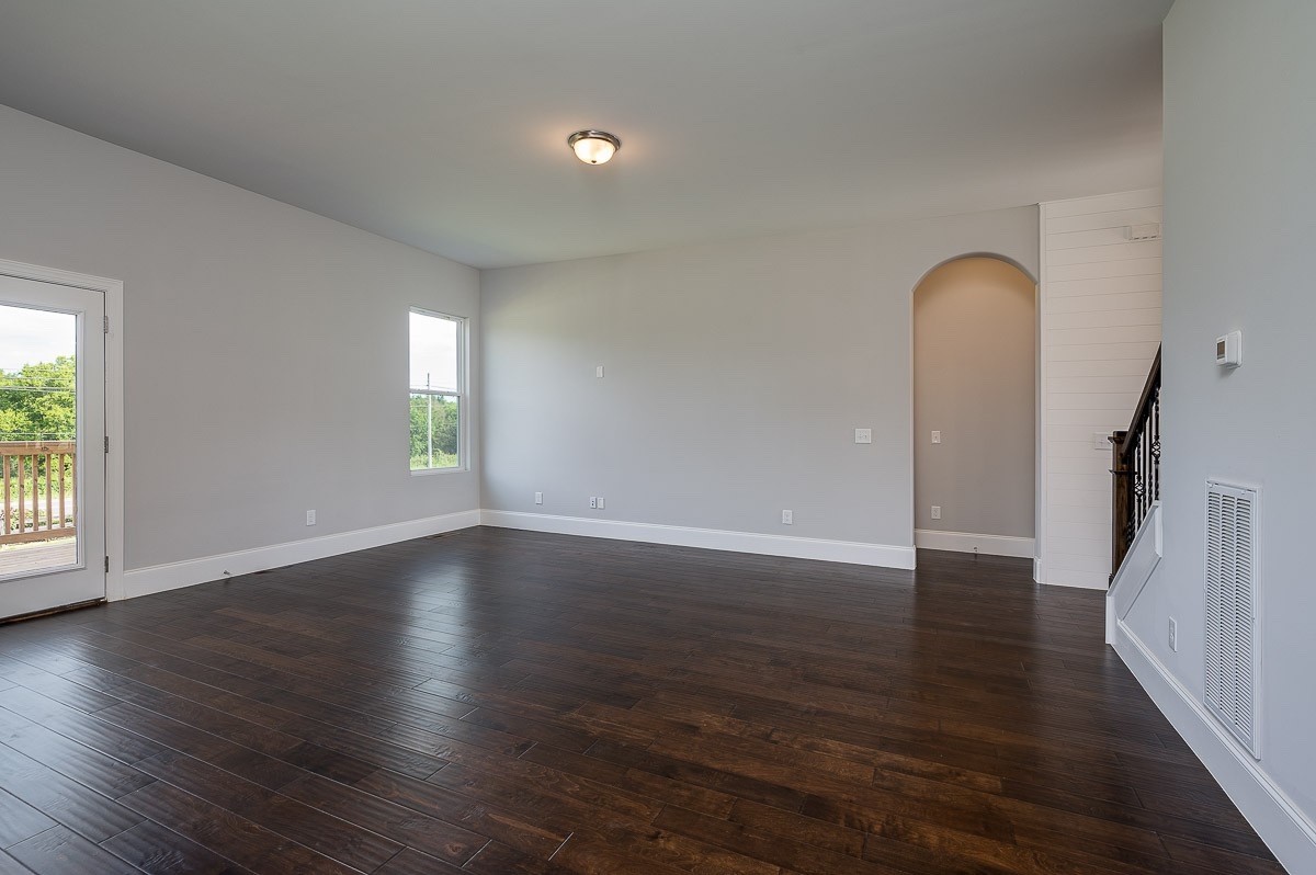 958 Hunters Lane Springfield TN 37172