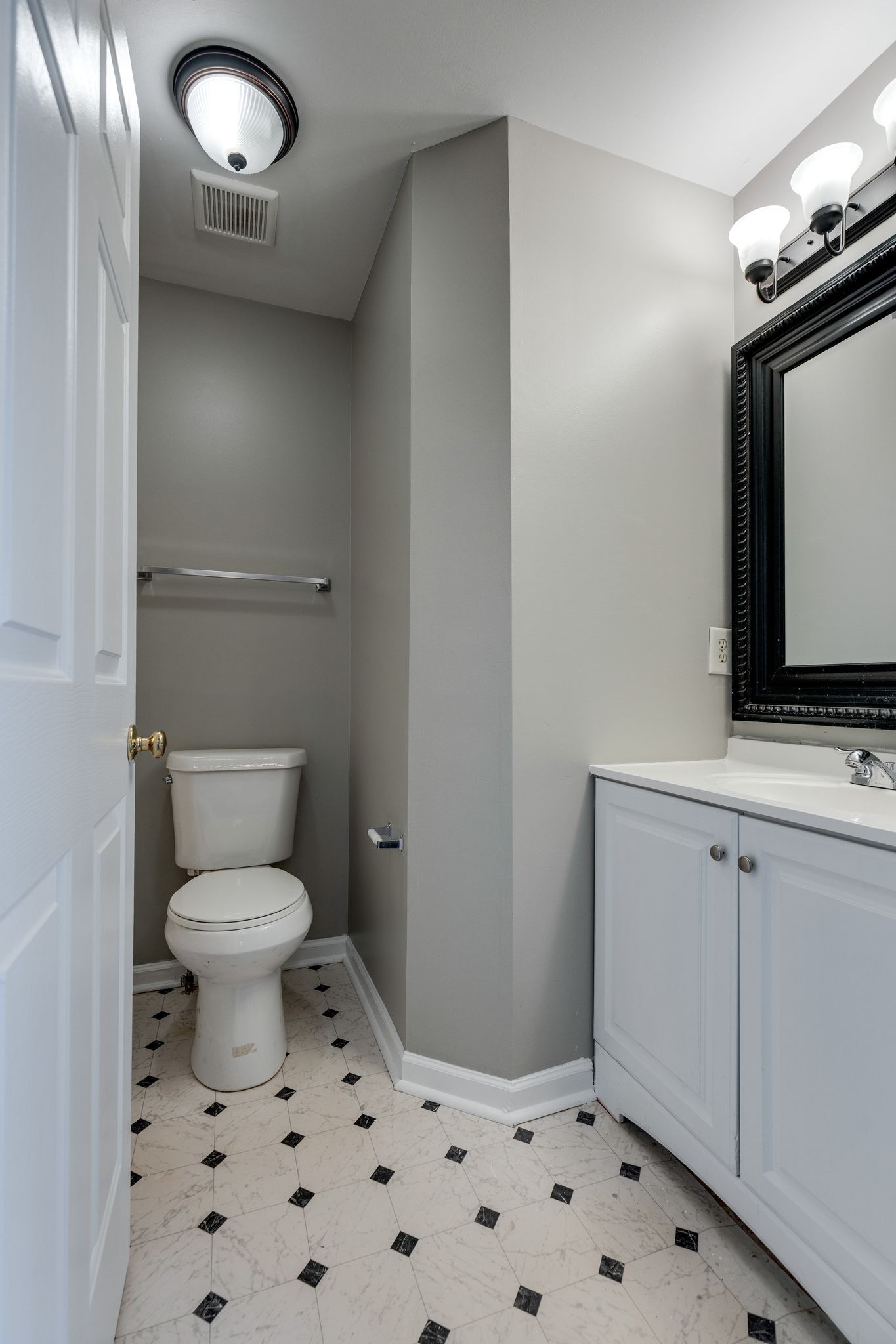 5170 Hickory Hollow Parkway Antioch TN 37013