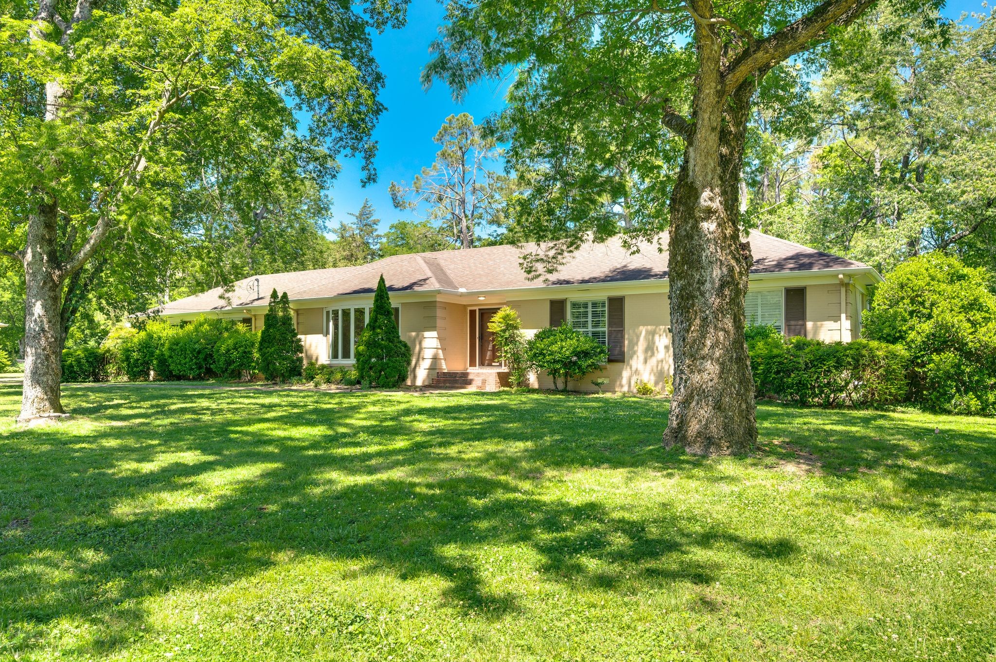 6412 Harding Pike Nashville TN 37205