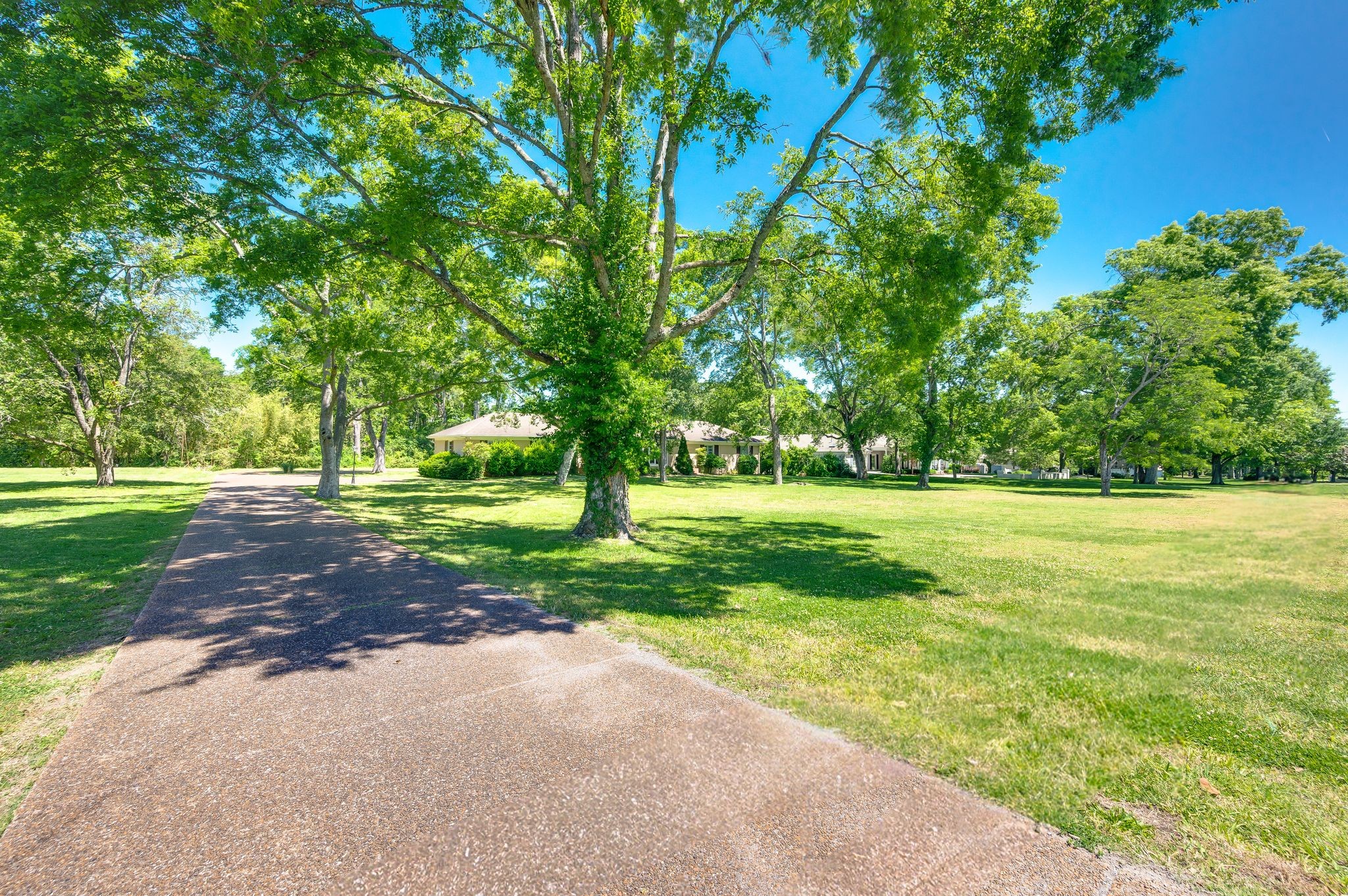 6412 Harding Pike Nashville TN 37205