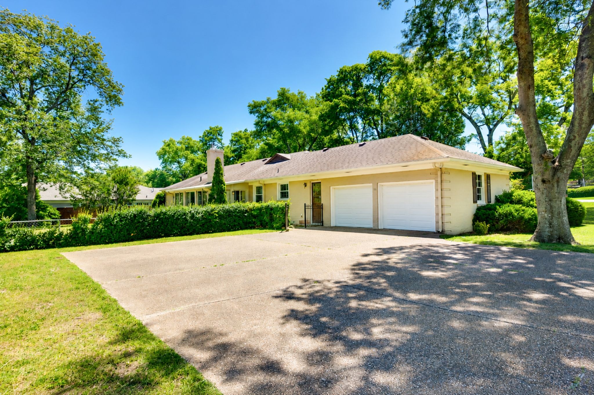 6412 Harding Pike Nashville TN 37205