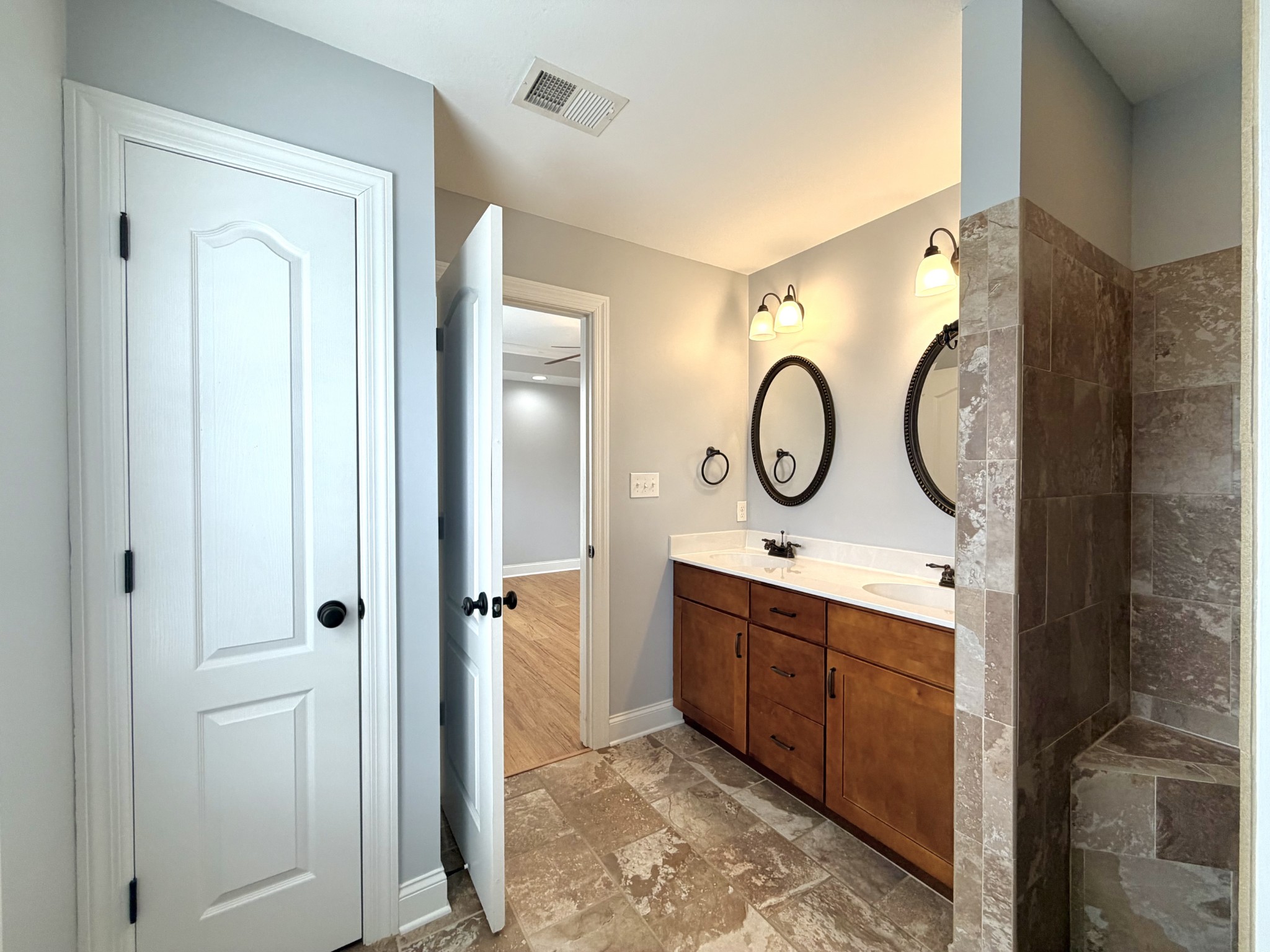 90 Promontory Lane Clarksville TN 37040
