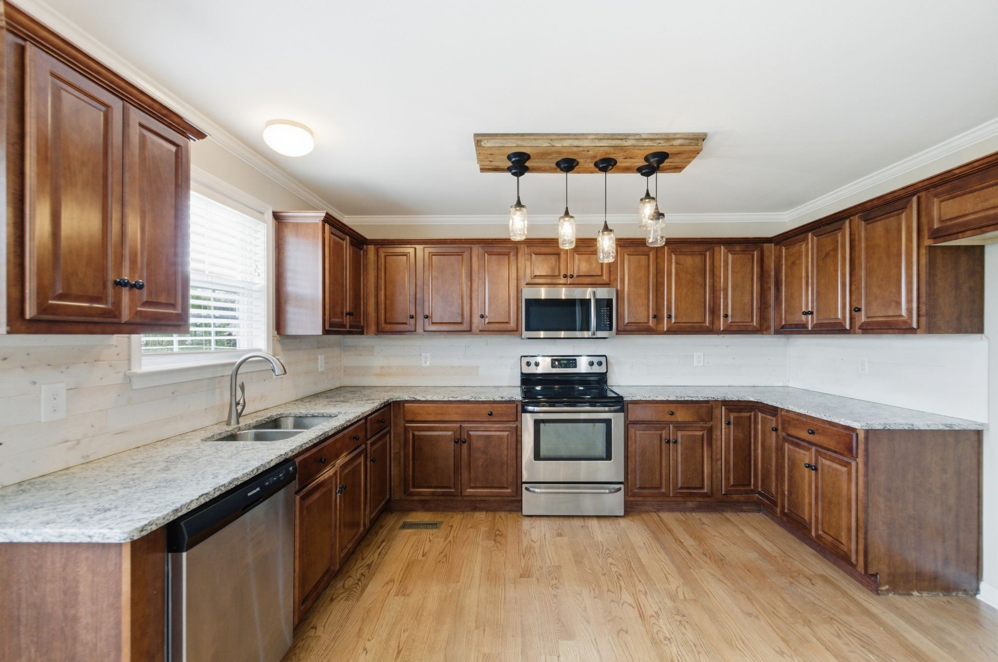 163 Lena Loop Burns TN 37029
