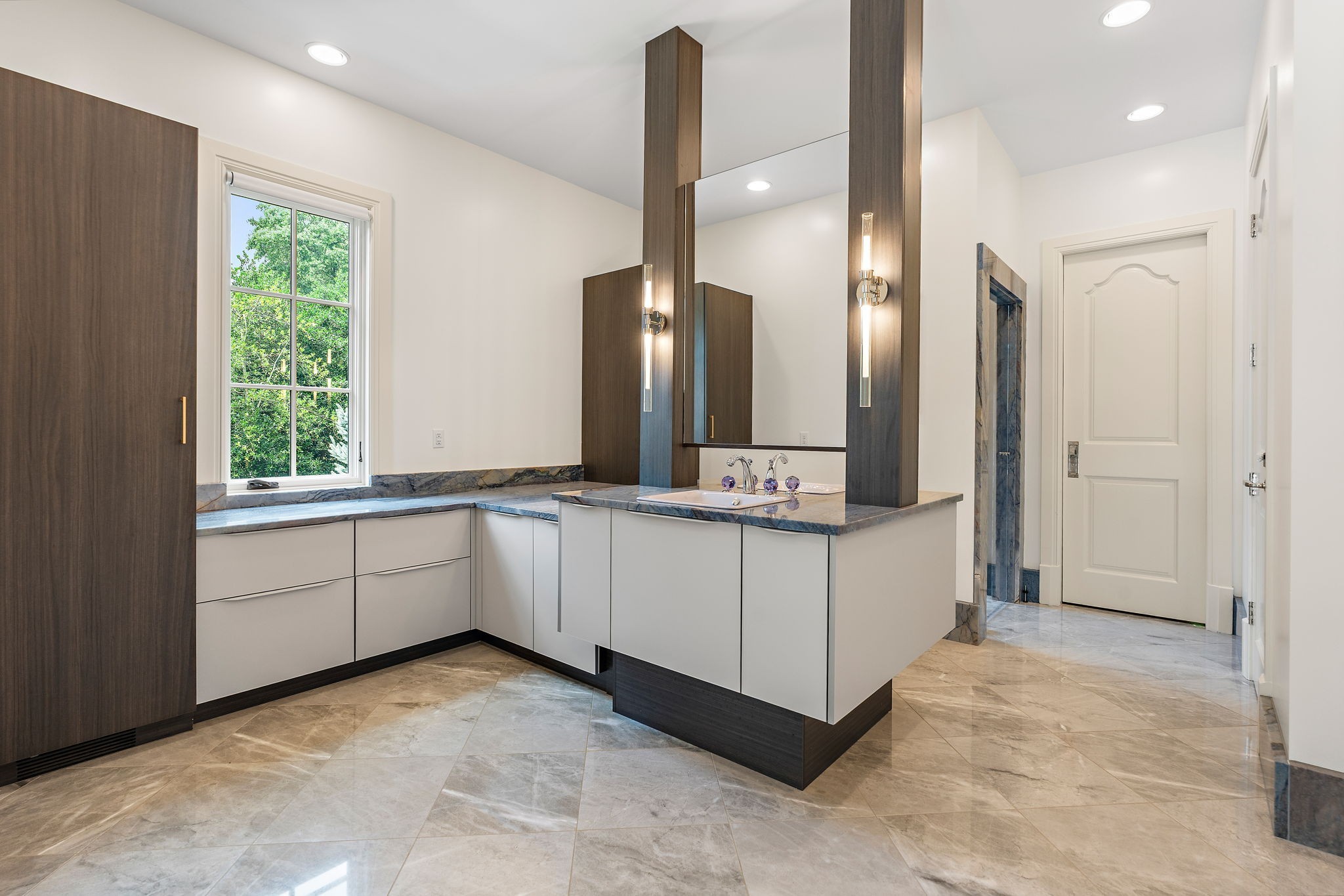 1206 Belle Meade Boulevard Nashville TN 37205