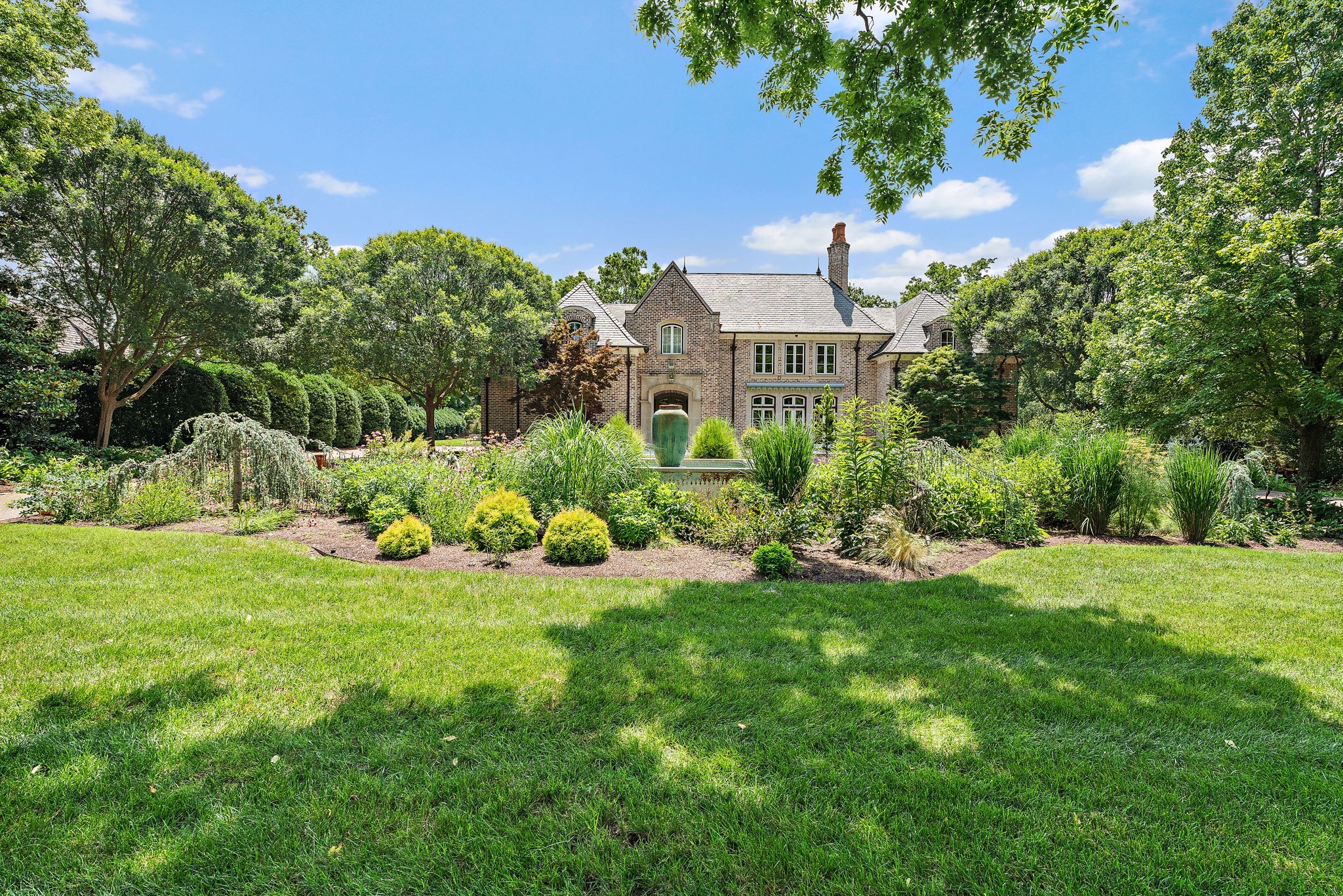 1206 Belle Meade Boulevard Nashville TN 37205